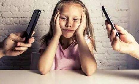 ��ĸ����r(sh��)���֙C(j��) ����ע������(hu��)���