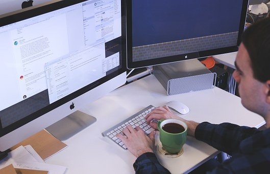給孩子正確的言傳身教是家長的責(zé)任