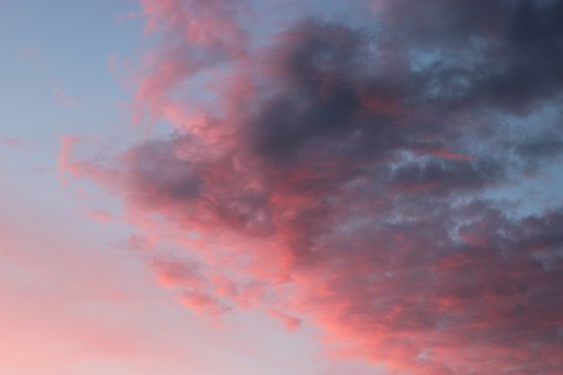 告別“啞巴英語”:如何用心理建設(shè)、場景重構(gòu)和同伴效應(yīng),點(diǎn)燃孩子的口語表達(dá)引擎