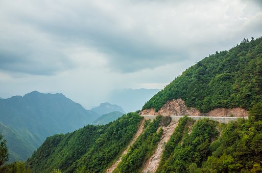 ׌�W�����MԊ�⾳�����K�̰�С�W�Z�ĵ���ԡ�ɽ�С��̌W�OӋƪ