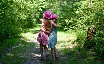 父母是孩子的第一任老師,教育孩子是一門科...