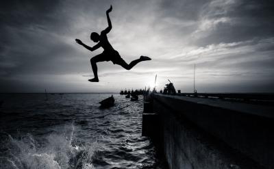 �C�ϣ��Z�ĽMͬ�n�������л�ӄ������ӣ���...