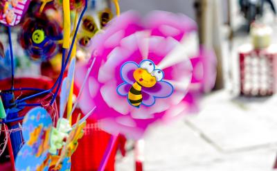 6、學(xué)生成績(jī)兩極分化嚴(yán)重,對(duì)部分后進(jìn)生關(guān)...